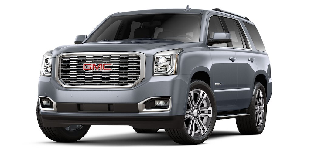 Yukon Denali 2020 en color plata metálico