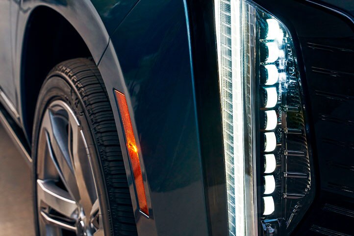 Nueva iluminación coreografeada en tu camioneta de lujo, Cadillac Escalade 2025