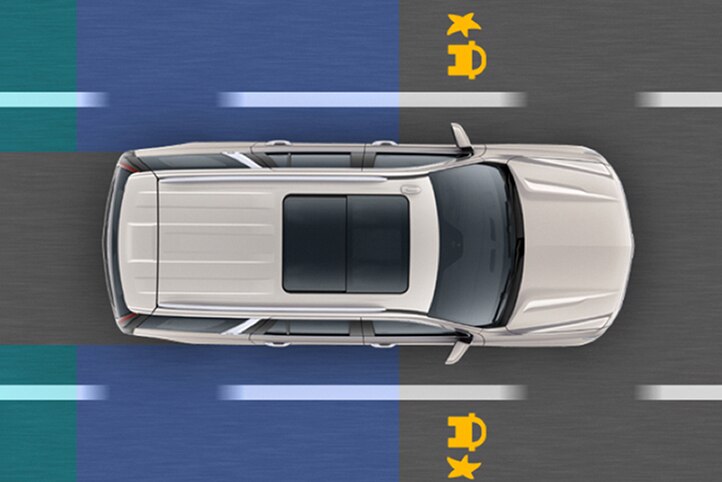 Alerta lateral de peatones, ciclistas y vehículos en la nueva Cadillac Escalade 2025